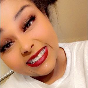 Meet your Posher, Ahlexiah